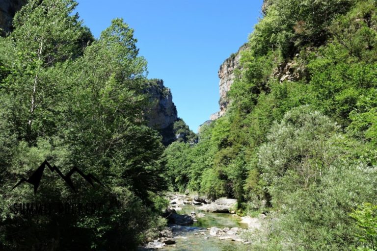 Ríp Bellós am Anfang des Cañón de Añisclo